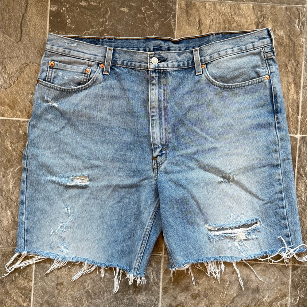 Levi’s 550 Cutoff Distressed Denim Shorts 42